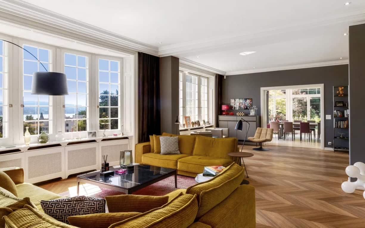 Dafür bekommt man 18 Zimmer auf drei Stöcken.