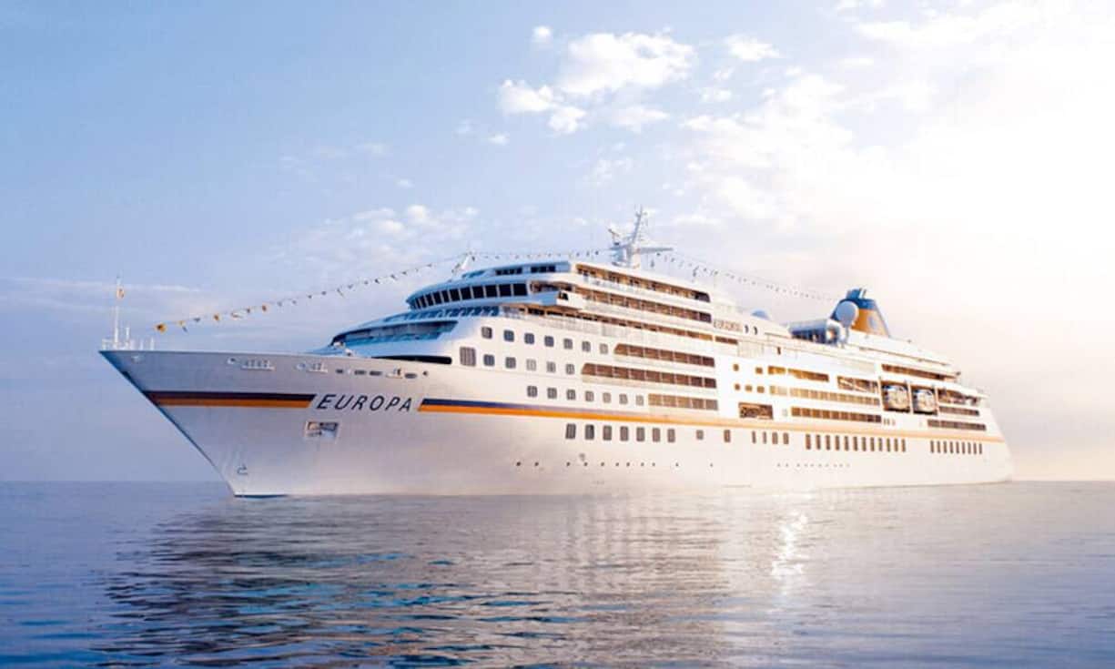 Die Top Ten der schwimmenden Boutiquehotels (226 bis 550 Passagiere)
Die «MS Europa» von der Reederei Hapag-Lloyd Kreuzfahrten GmbH kann maximal 408 Passagiere mitnehmen und belegt Platz drei im Ranking.