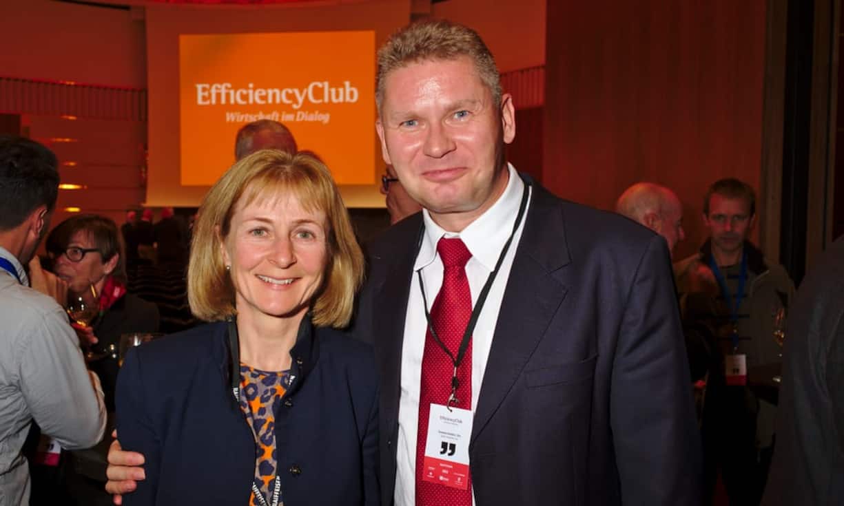 Irene Rütter, Bank Vontobel AG;
Urs Sommerhalder, Bank Vontobel AG