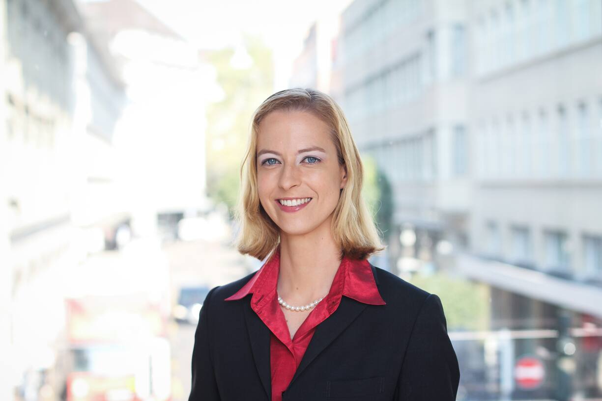 Dr. Veronica Weisser