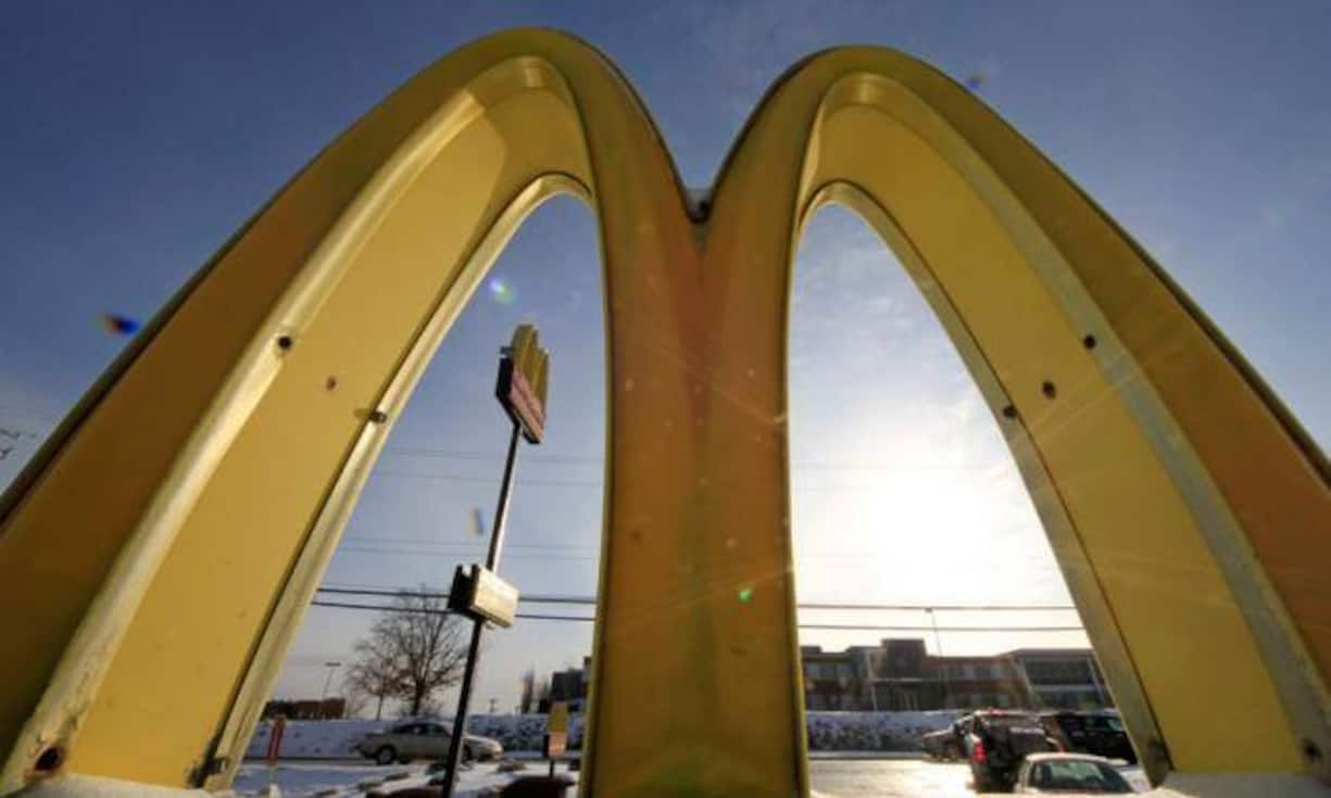 Platz 9: McDonald's lässt Federn: Minus 6 Prozent, ergibt für 2015 einen Markenwert von 39,8 Milliarden.