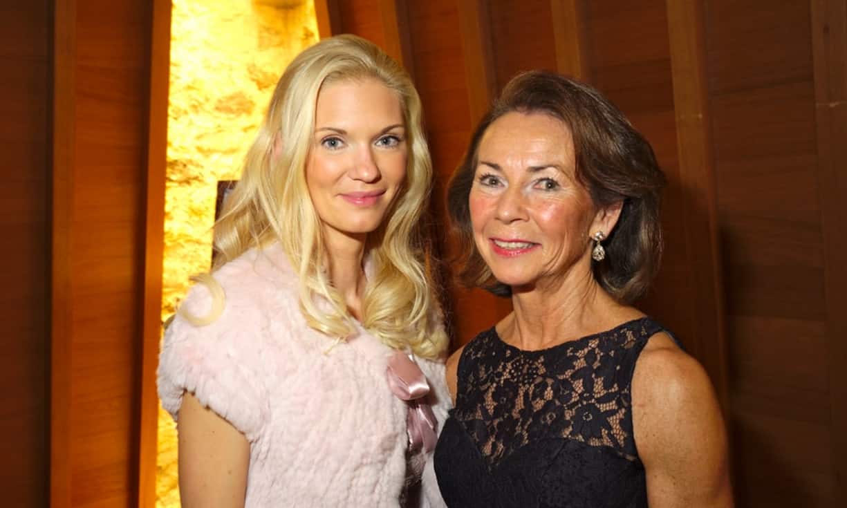 Maria Hartog- Holm, Gattin des Schwedischen Botschafters in der Schweiz;
Birgitta Arve, Schwedische Generalkonsulin in der Schweiz; (v.l.)