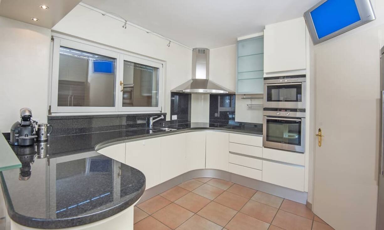 Die Küche entspricht dem modernen Standard.