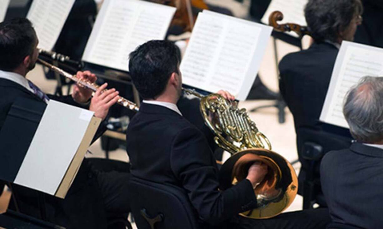 Die Schule legt hohen Wert auf die Weiterentwicklung verschiedener Talente und Leidenschaften. So kann man als Schüler beispielsweise dem Kulturprogramm beitreten und sich auf seine Musik spezialisieren. Le Rosey – All rights reserved