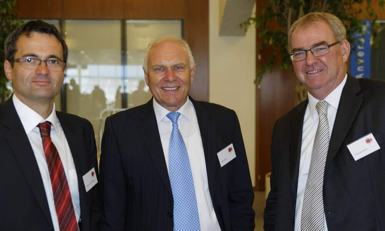 v.l.n.r. Prof. Dr. Rudolf Minsch; economiesuisse Vorsitzender der Geschäftsleitung a.i., Hans Hess; Präsident Swissmem, Christoph Maeder; Syngenta International AG