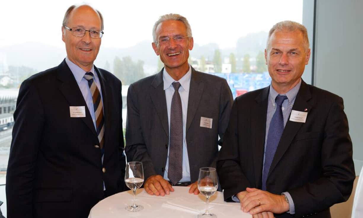 v.l.n.r. Dr. Kaspar Schiller; Schiller Rechtsanwälte AG, Stefan Conrad; Flughafen Zürich AG, Rudolf Schreiber; Vice President Corporate Real Estate Management & Business Excellence bei SR Technics Ltd.