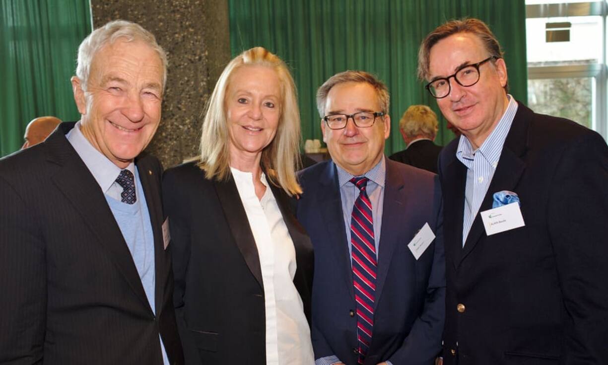 Hans-Peter Danuser von Platen, ehemaliger Kurdirektor von St. Moritz;
Gitti Hug, Partner , Altenburger Rechtsanwälte;
Max Becker, Tagesmoderator;
Alain Bandle, CEO, Mediaspectrum Inc. (Bildbeschrieb v.l.n.r.)