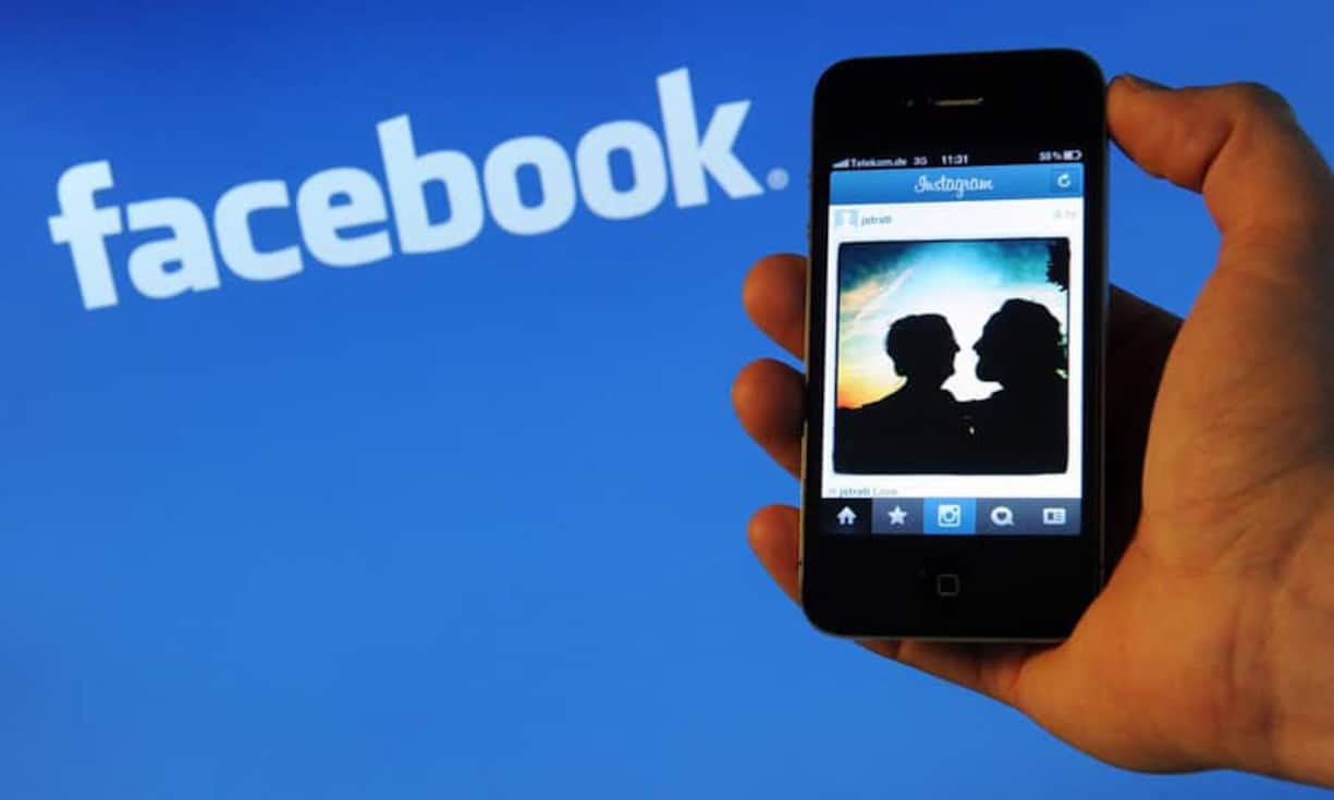 Facebook auf dem Mobile.