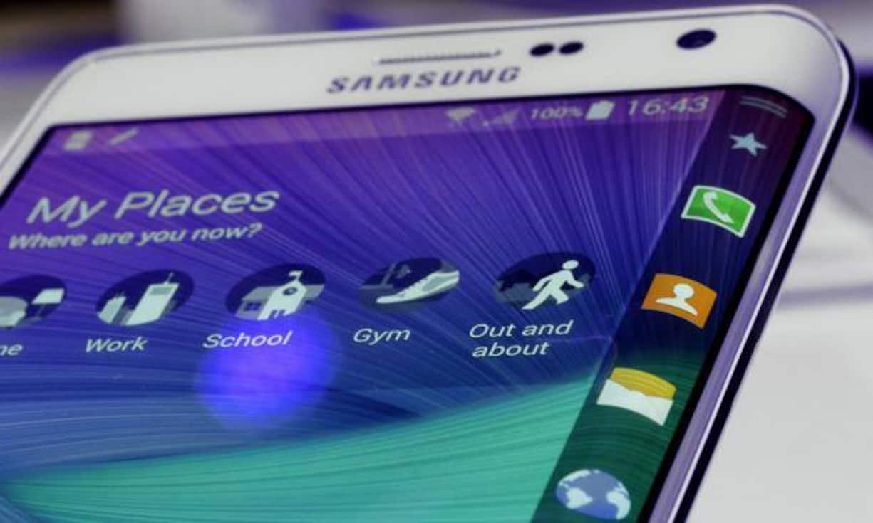 Die 3D-Brille funktioniert zusammen mit dem neuen Smartphone Galaxy-Note- Edge, das ebenfalls vorgestellt wurde – der Bildschirm läuft seitlich um den Rand des Gerätes. Wem das zu futuristisch ist, der kann auf das Galaxy-Note-4 zurückgreifen, das zugleich präsentiert wurde.