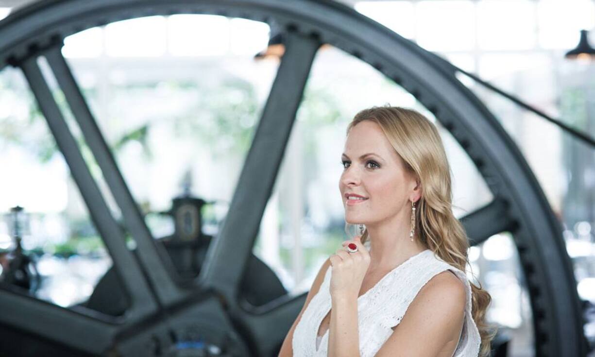 Für Lifestyle-Bloggerin Nel-Olivia Waga vervollständigen gepflegte Hände das Erscheinungsbild. Hier eine Auswahl von besonders geeigneten Nagellacke: