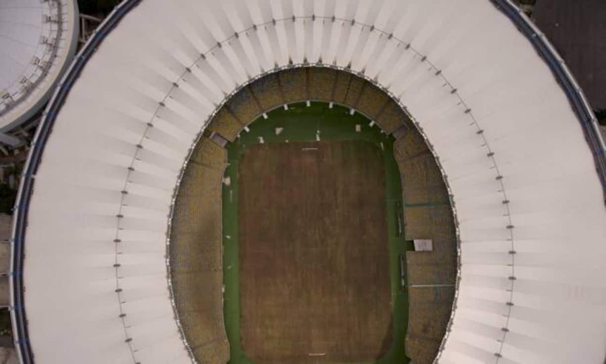 Das Maracana-Stadion in Rio de Janeiro im Jahr 2017
Verlassen, ausgetrocknet und geplündert von Vandalen. Das Stadion wurde für die Fussballweltmeisterschaft 2014 für 500 Mio Dollar renoviert. Seit den Olympischen Spielen und den Paralympics im Jahr 2016 ist es verlassen.Bilder: Keystone