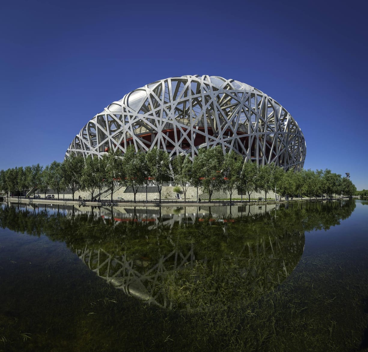 Das Nest Das Nationalstadion in Peking wurde 2008 für die Olympischen Sommerspiele erbaut.