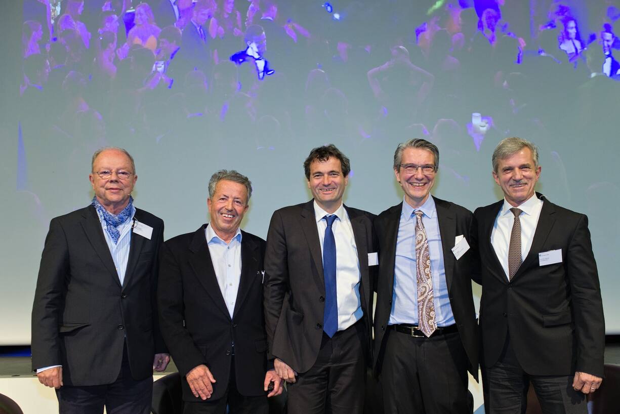 Panel 1 Moderator Otto C. Honegger; Hans Spring, ehemaliger Team- und Olympiaarzt Swiss Ski; Rudolf Minsch, Chefökonomist, economiesuisse; Willy Oggier, Gesundheitsooekonomische Beratungen; Thomas Zeltner, ehemaliger Direktor des Bundesamtes für Gesundheit, Thomas Zeltner Health Solutions GmbH