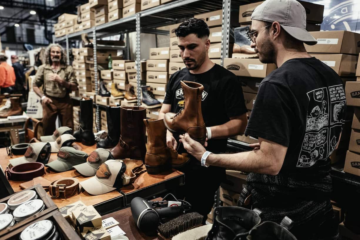 Kopfbedeckungen und Leder gehören zu den wichtigsten Themen der Messe.