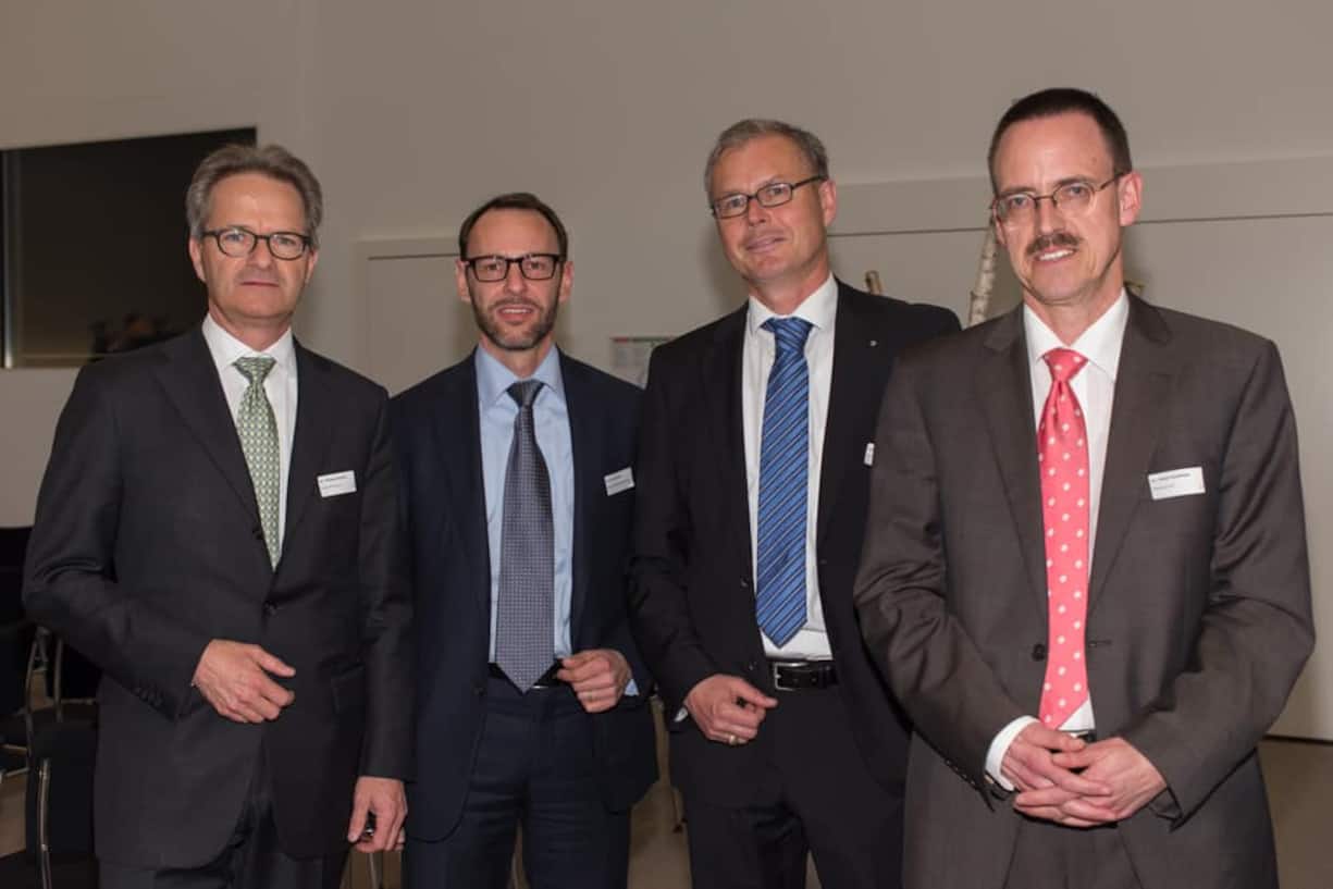 Thomas Sauber, Ernst & Young AG; Urs Achermann, KV Zürich Business School; Peter Häfliger, KV Bildungsgruppe Schweiz; Peter Kohlhaas, Dimando AG