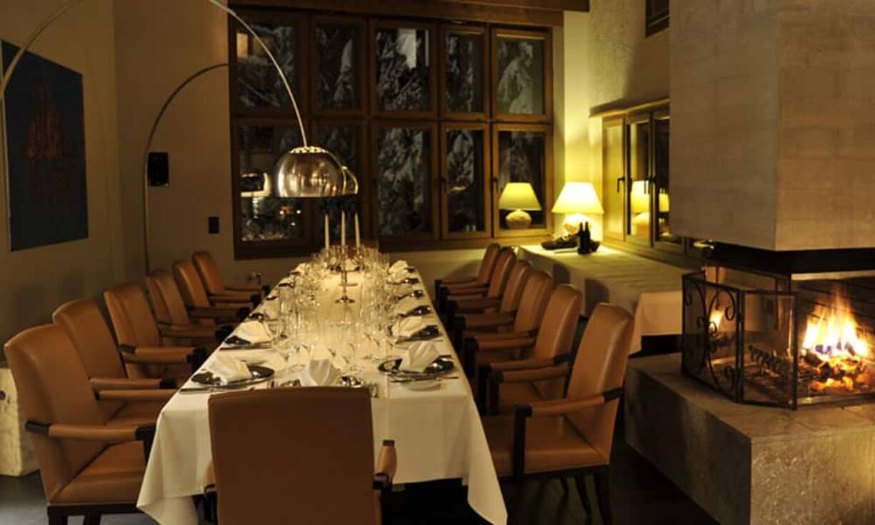 ... Wohn- und Essbereich sondern auch auf Davos, die höchstgelegene Stadt Europas.