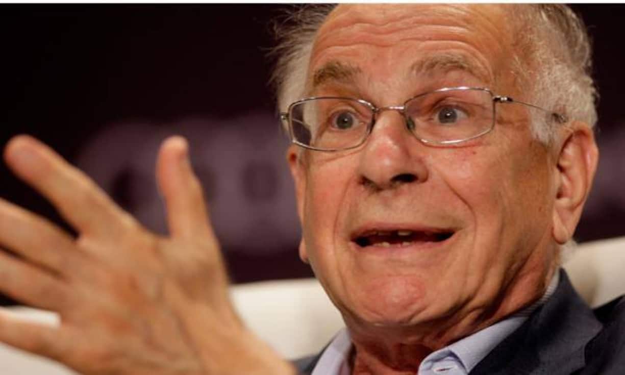 Daniel Kahneman ist Professor an der Princeton Universität. Er gilt als einer der wichtigsten Psychologen. Aber auch in der Wirtschaft hat er was zu sagen. Für seine Arbeiten in diesem Bereich erhielt er 2002 den Nobelpreis. Kahneman nimmt im Ranking Platz 7 ein.