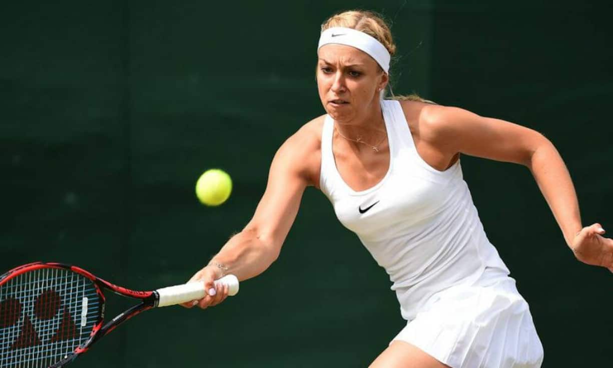 Der deutschen Wimbledon-Finalistin 2013, Sabine Lisicki, war das Kleidchen doch etwas zu knapp. Sie habe sich nicht wohl gefühlt, dadurch so viel nackte Haut zu zeigen, sagte sie gegenüber der «New York Times». Daher wechselte sie zu Rock und Top.