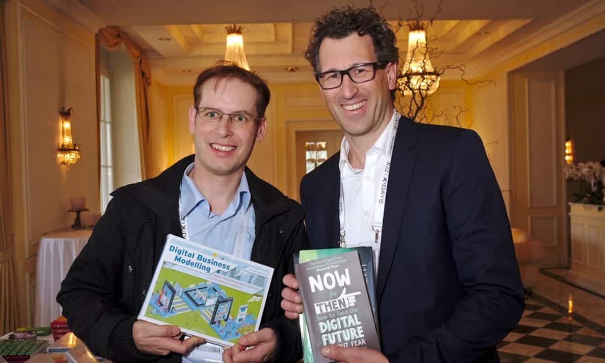 Martin Näpflin, Leiter ICT Services & Support, Pilatus Flugzeugwerke AG;
Philipp Kronenberg, CEO, bbv Software Services (v.l.n.r.)