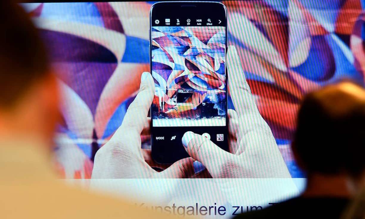 Platz 3 (Jahr 2012: Platz 8): Swisscom Der grösste Schweizer Telekom-Anbieter wird nicht nur aufgrund seiner Produkte als innovativ bewertet, auch die Dienstleistungen und Kundenerlebnisse sind attraktiv.
Keystone