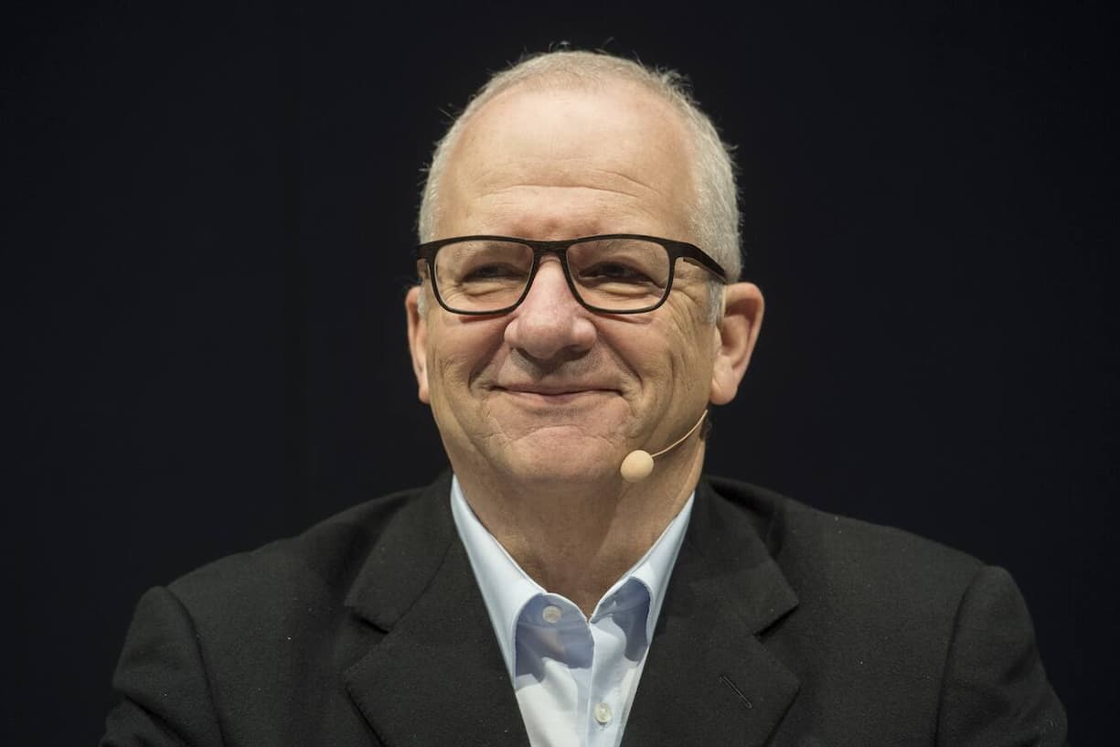 Etienne Jornod, Verwaltungsratspraesident der NZZ, spricht an der Medienkonferenz zum Joint Venture Zusammenschluss der AZ Medien und der NZZ-Mediengruppe, aufgenommen am Donnerstag, 7. Dezember 2017 in Zuerich. (KEYSTONE/Ennio Leanza)