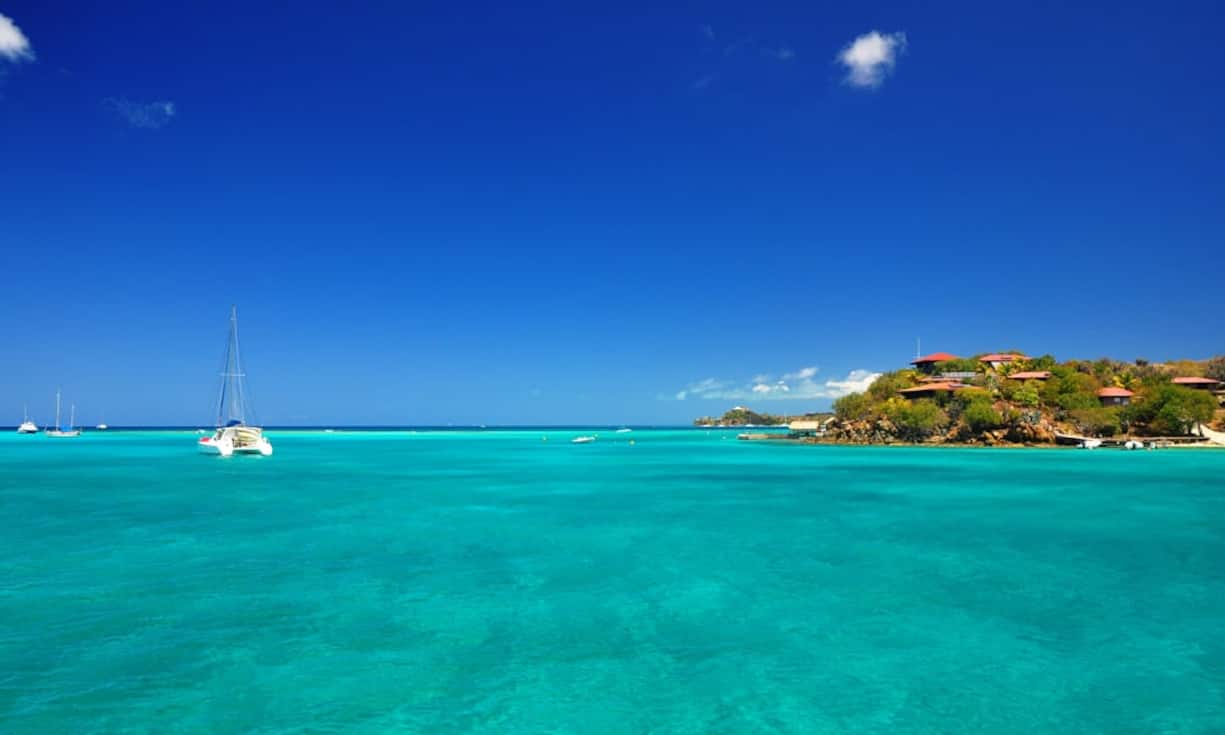 Platz 4: Britische Jungferninseln, KaribikBritisches Überseegebiet in der Karibik, bestehend aus mehr als 60 Inseln, offizielle Währung ist US-Dollar, Steueroase, ausser Verbrauchssteuern und Zöllen werden keine Steuern erhoben. Es gilt angelsächsisches Gesellschaftsrecht. Dafür besteht keine Buchhaltungs- und Bilanzierungspflicht sowie keine Belegaufbewahrungspflicht. Durchschnitts-Hauspreis: 3,0 Millionen Dollar.kansasphoto/Flickr/CC