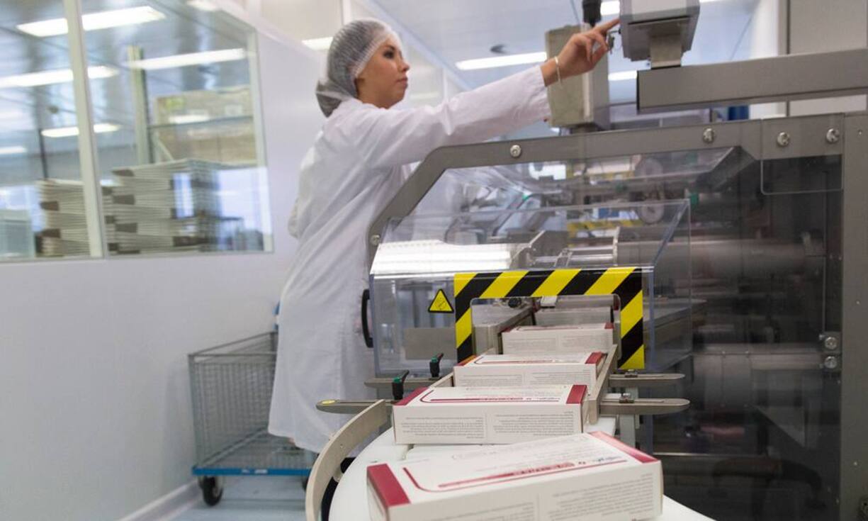 Die Chemie- und Pharmabranche kann sich über einen Anstieg von 1 Prozent freuen. Letztes Jahr fiel die Lohnrunde mit einem Plus von 1,1 Prozent noch etwas erfreulicher aus.Bilder: Keystone