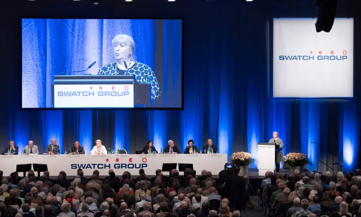 Ein Besuch der Generalversammlung der Swatch Group lohnt sich: Jeder Aktionär bekommt als Give-away eine Swatch-Uhr geschenkt.