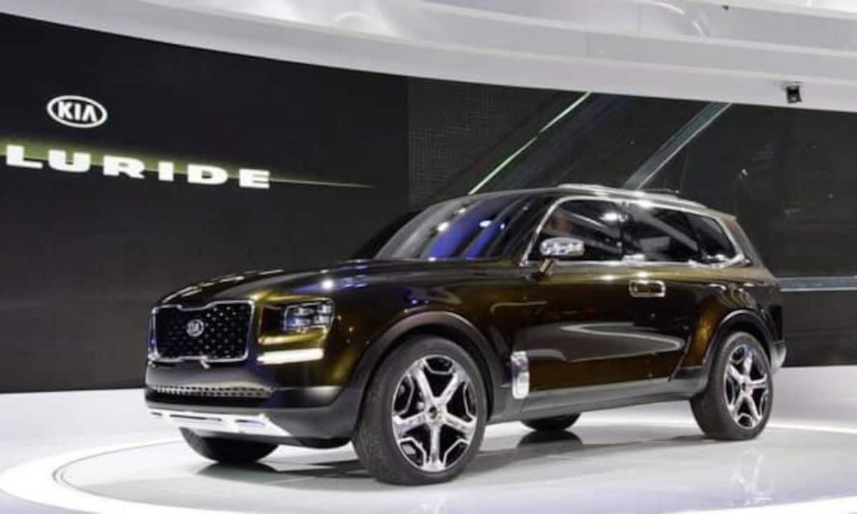 Kia TellurideDas SUV-Concept von Kia kommt ganz ohne Schnörkel daher. Die Studie wurde als Plugin-Hybrid präsentiert, zum 3,5-Liter Benzin-Direkteinspritzer (V6-Motor) kommt ergänzend ein 96-Kilowatt-Elektromotor dazu. 400 PS sollen damit möglich sein.