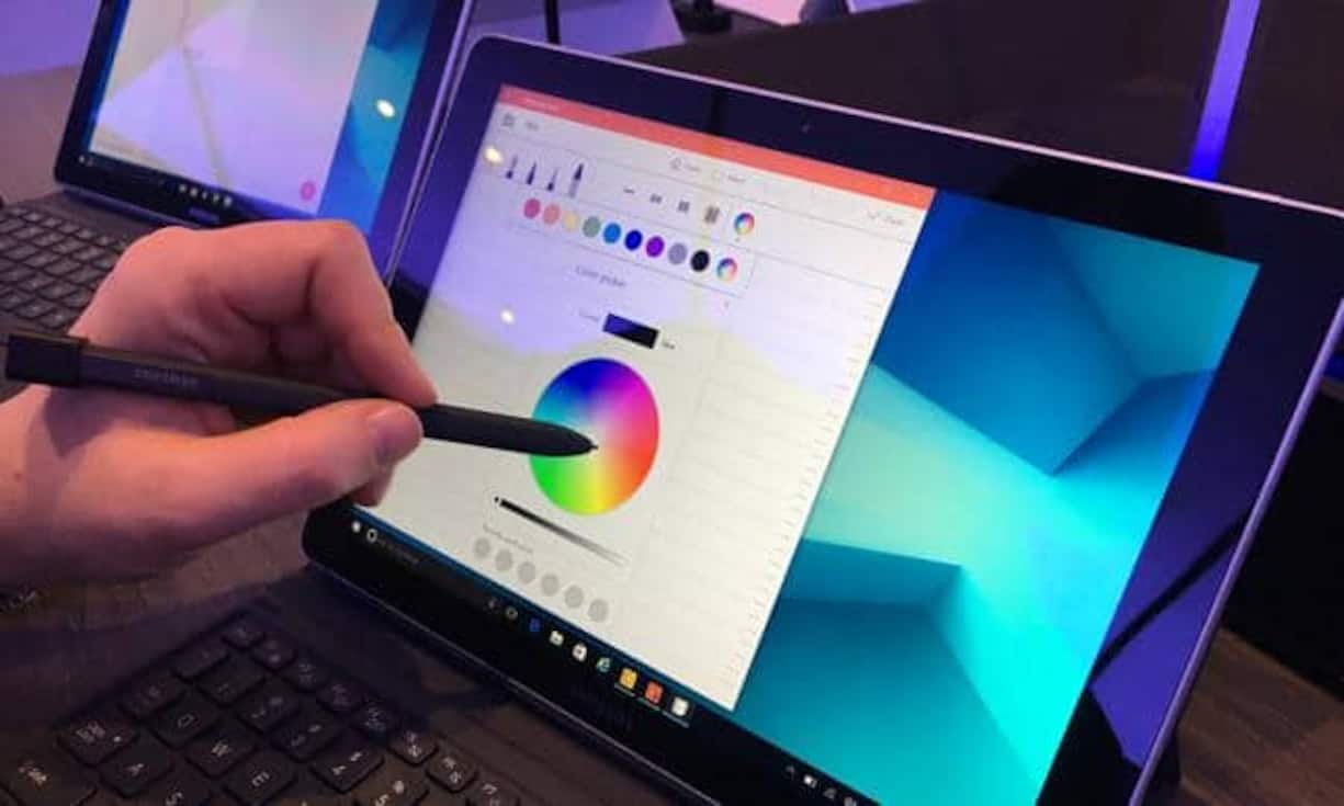 Das Amoled-Display der grösseren Variante gibt die Farben brillant wieder. Samsung hat bereits im Galaxy S7 auf die Technologie gesetzt.