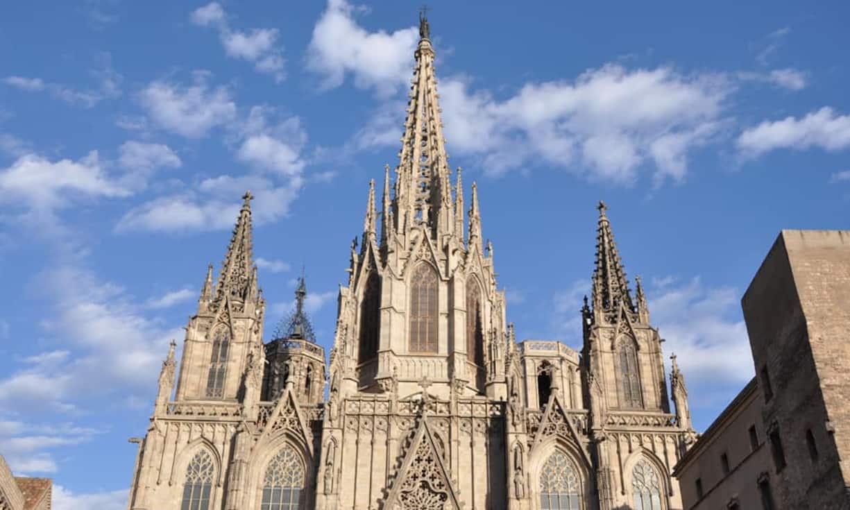 2. Barcelona steht hoch im Kurs
Für Flüge ab Zürich und Basel gilt: Barcelona ist zweitbeliebteste Reisedestination. In Genf holen die Katalanen nur Bronze. Ab Basel fliegt man am günstigsten mit Easyjet – für gesamthaft 260 Franken. Swiss offeriert das günstigste Angebot ab Zürich – für 210 Franken. 160 Franken kostet der Easyjet-Flug ab Genf.
Bild: Flickr/CC/Catalan Art & Architecture Gallery (Josep Bracons)