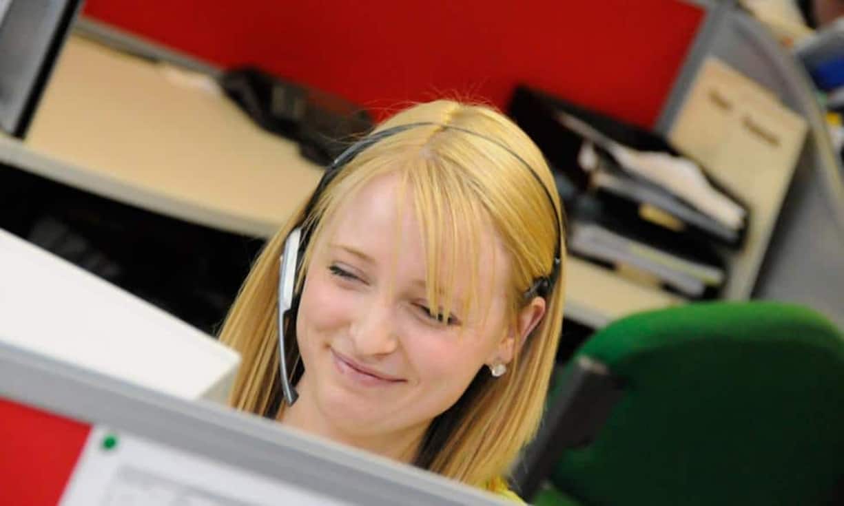 Am drastischsten von allen Berufszweigen ist die Gehaltsdifferenz allerdings bei Bürokräften. Angestellte verdienen ein Jahresbrutto von 59'800 Franken, Selbstständige liegen mit 37'400 Franken ganze 37 Prozent darunter. Das Durchschnittsgehalt der Schweizer liegt übrigens bei 68'200 Franken für Arbeitnehmer, Angestellte bekommen 2,6 Prozent weniger. flickr/CC/Alan Clark, sonst: Keystone