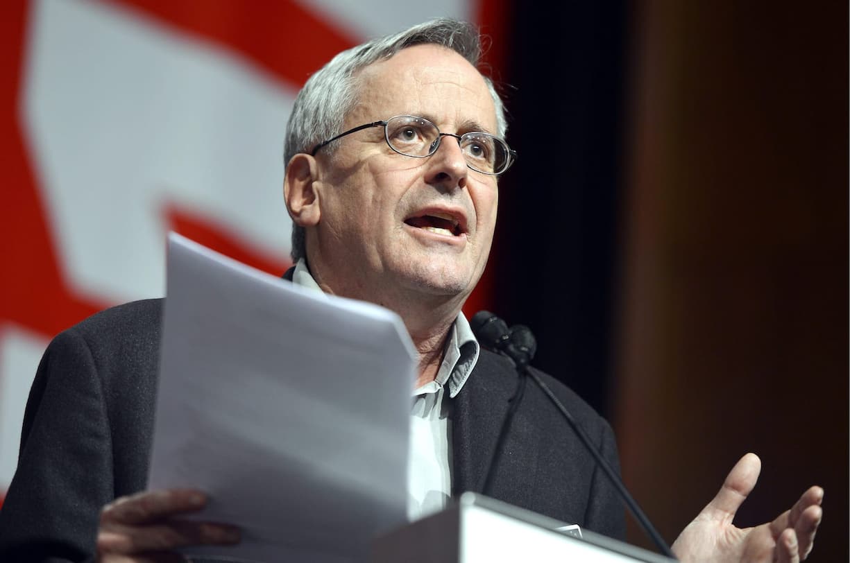Andreas Rieger, Co-Präsident Unia, bei seiner Rede am Unia-Kongress im Zürcher Kongresshaus.
