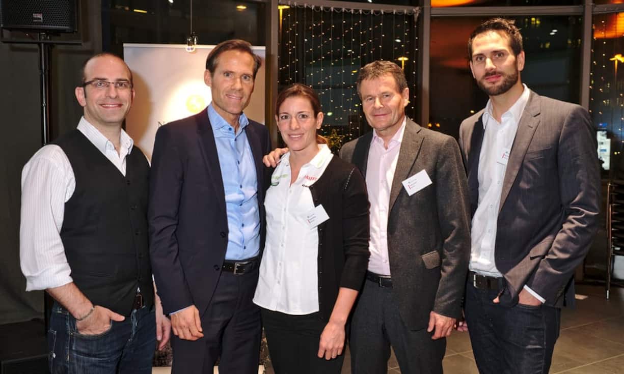 Die Teilnehmer am Panelgespräch:
Karem Albash, Trainer, Coach & Redner;
Peter Zehnder, Moderator;
Nicola Spirig, Professionelle Triathletin;
Franz Julen, CEO, Intersport;
Florian Teuteberg, Co-Founder & CEO Digitec/Galaxus