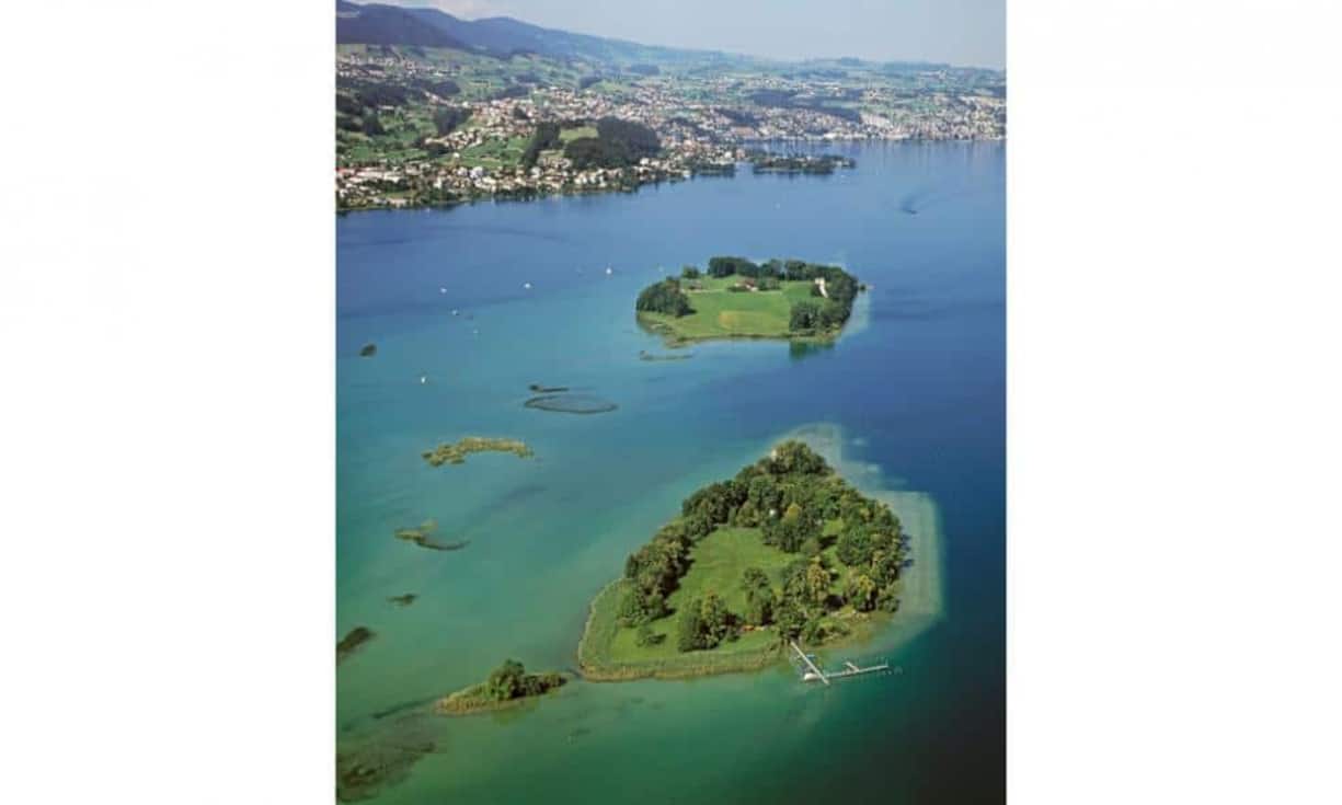 Lediglich 3,4 Hektar gross ist die Insel Lützelau im Zürichsee. Über Jahrhunderte gehörte sie dem Grafen von Rapperswil, heute ist sie ein Naturschutzgebiet.Vladi Private Islands