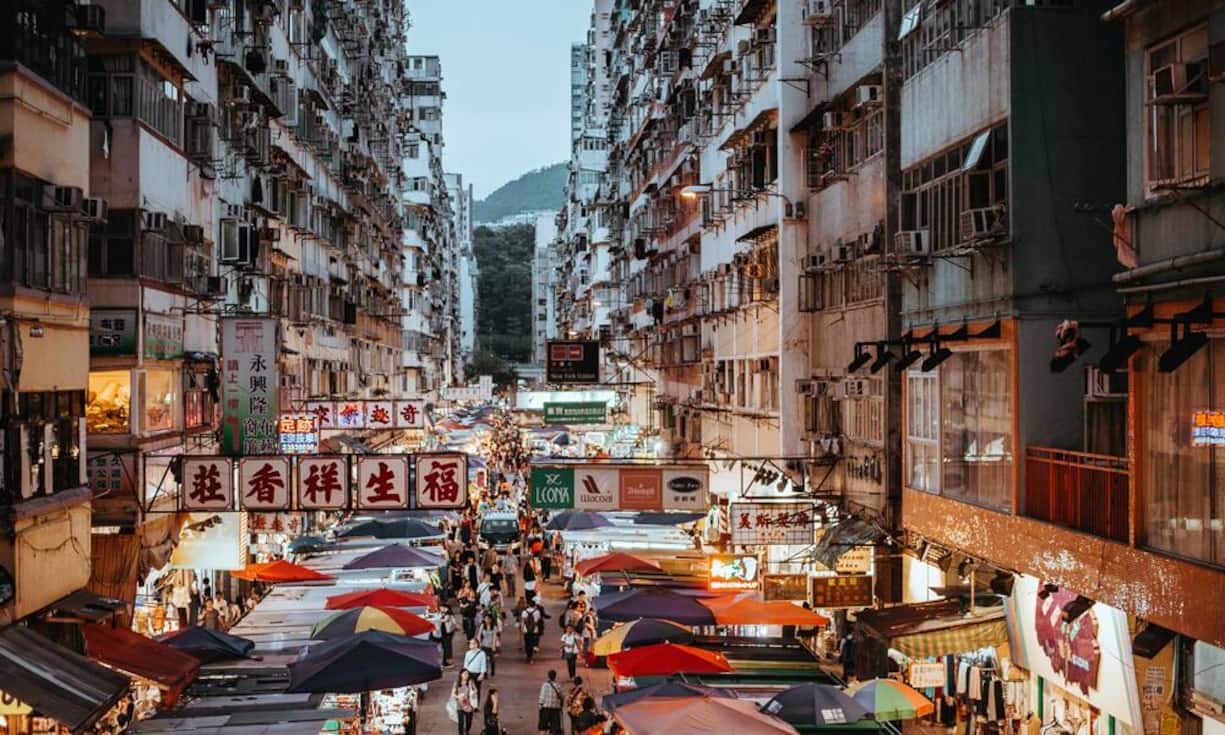 Platz 2: Hongkong Für Benzin, Lebensmittel und Mieten muss man in Hongkong tief in die Tasche greifen.
Unsplash