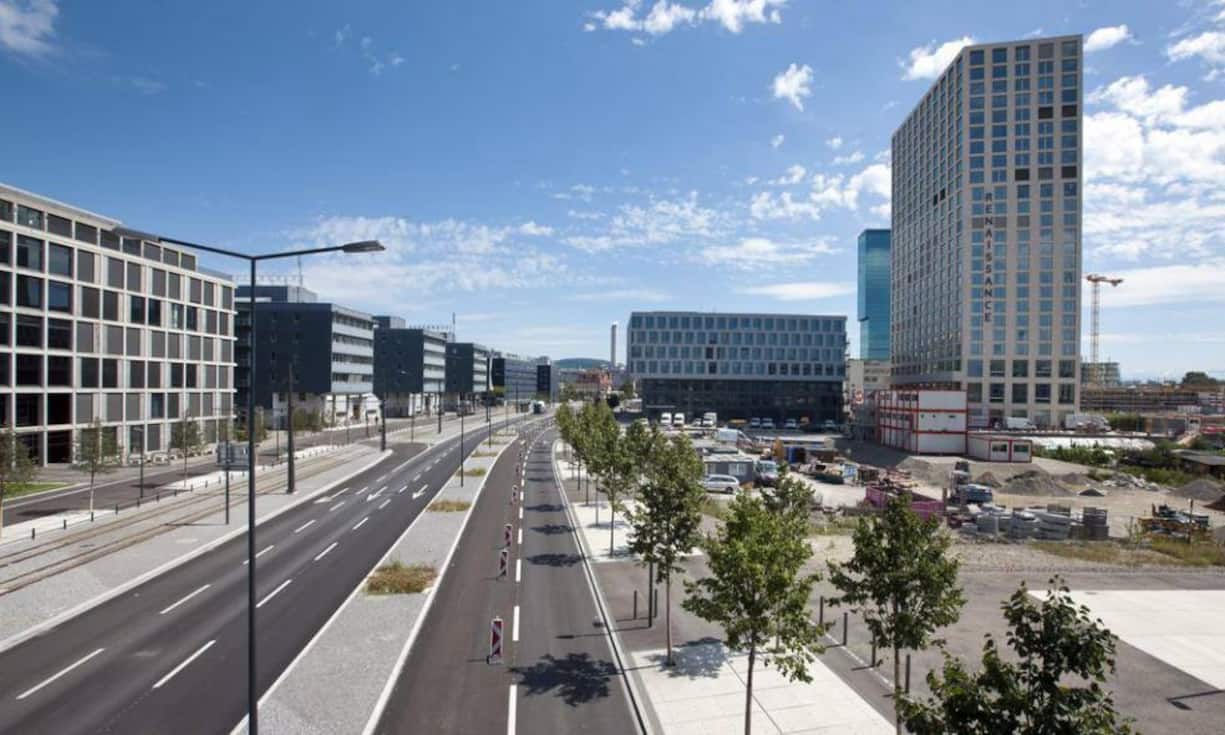 Rang 10: Mobimo Tower in Zürich, 81 Meter, 2011.