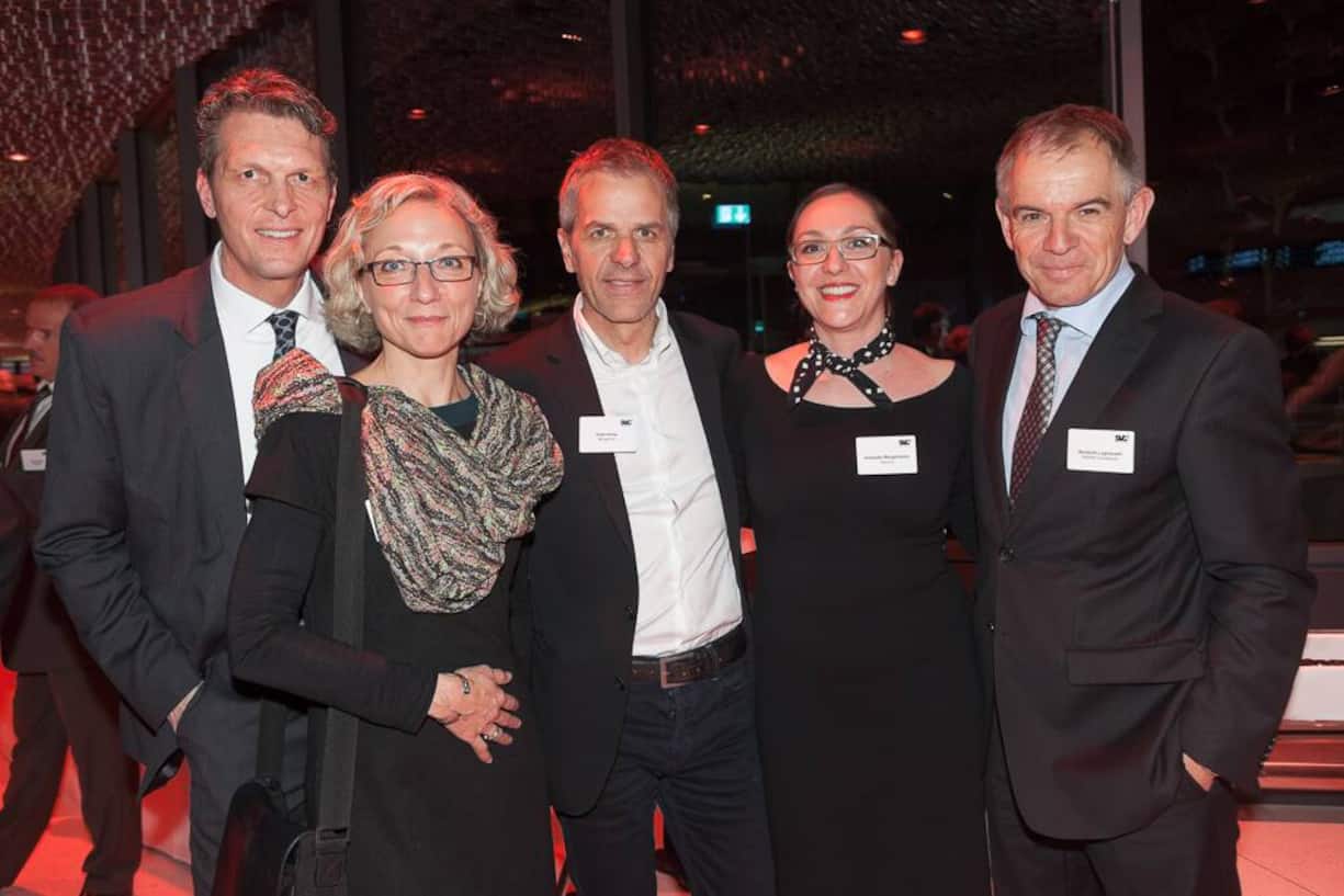 Stefan Adam, Mitglied der Geschäftsleitung, ACE project services ag; Claudia Vernocchi, public relations, Wirtschaftsraum Bern; Erwin Gross, IMS Sport AG; Antonella Mangiaracina Arn, Marketing Commercial Cards, swisscard AECS AG; Bendicht Luginbühl, CEO Repaper AG