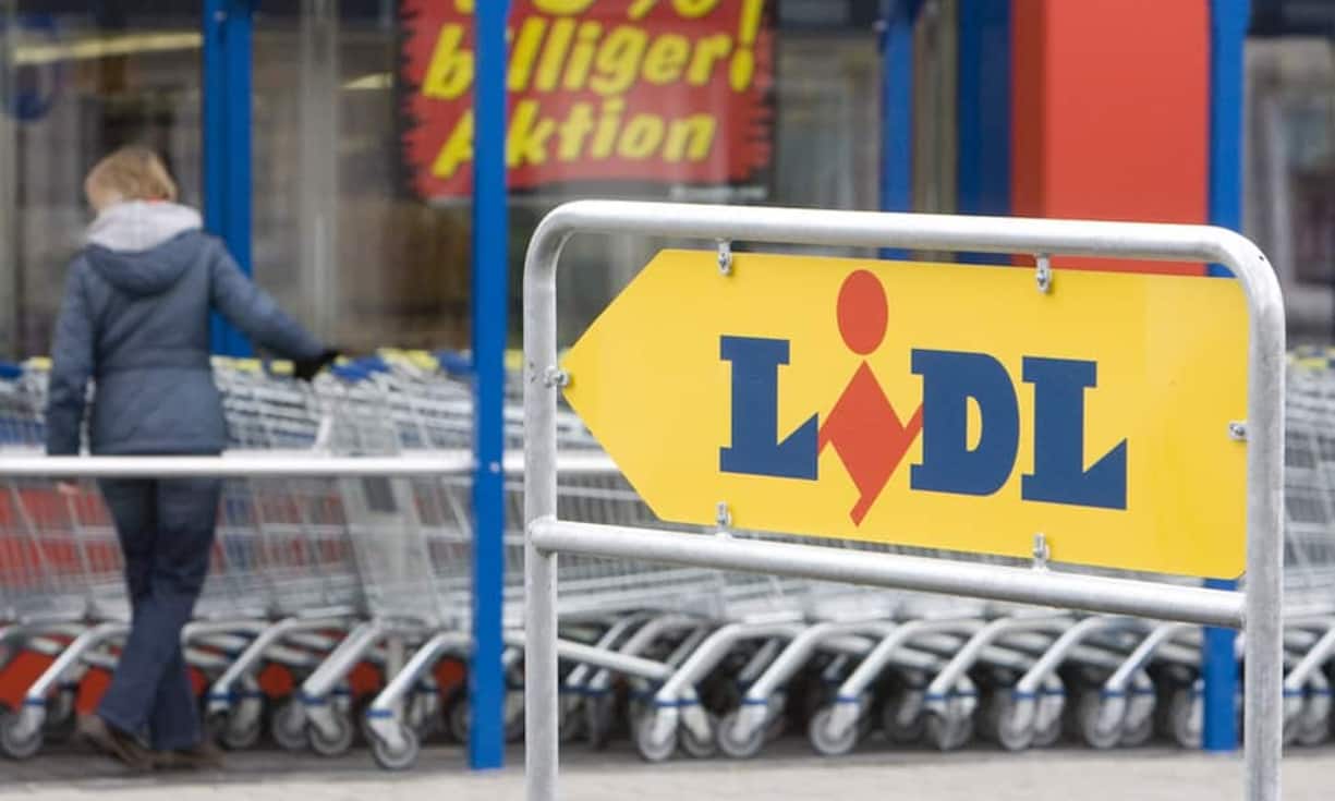 Platz 4: Dieter Schwarz. Der Einzelhandels-Magnat und Gründer des Aldi-Konkurrenten Lidl hat ein Vermögen von 15 Milliarden Euro.