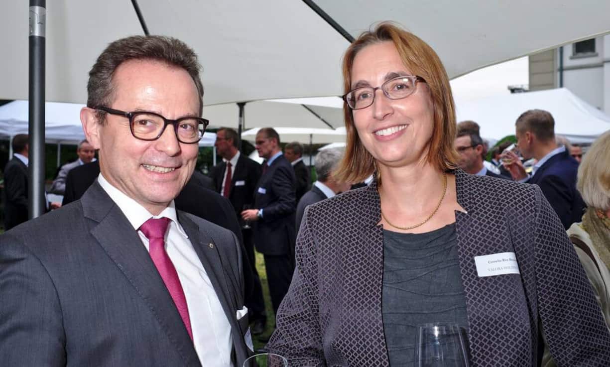 Jürg Kessler, Hochschule für Technik und Wirtschaft HTW Chur;
Cornelia Ritz Bossicard, Mitglied des Verwaltungsrates, Valora Holding AG