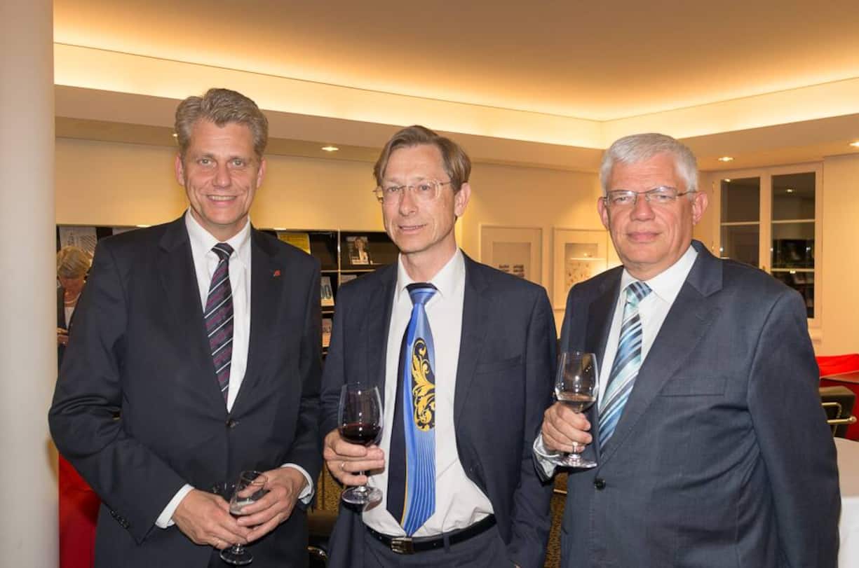 Harry Hohmeister, CEO Swiss International Air Lines Ltd.; Vital G. Stutz, Stiftungsratspräsident Gemini Sammelstiftung zur Förderung der Personalvorsorge; Philipp Zürcher, CEO und VRP, TraVcon Charter Brokers