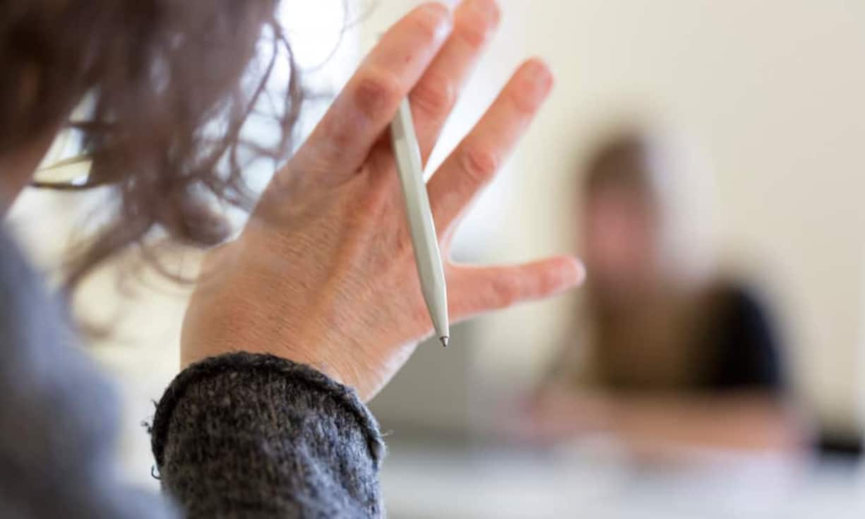 2. Sie glauben, was Ihnen gesagt wirdBeinahe jedes Angebot ist verhandelbar. Und vor allem das erste Angebot ist sehr selten das Beste.