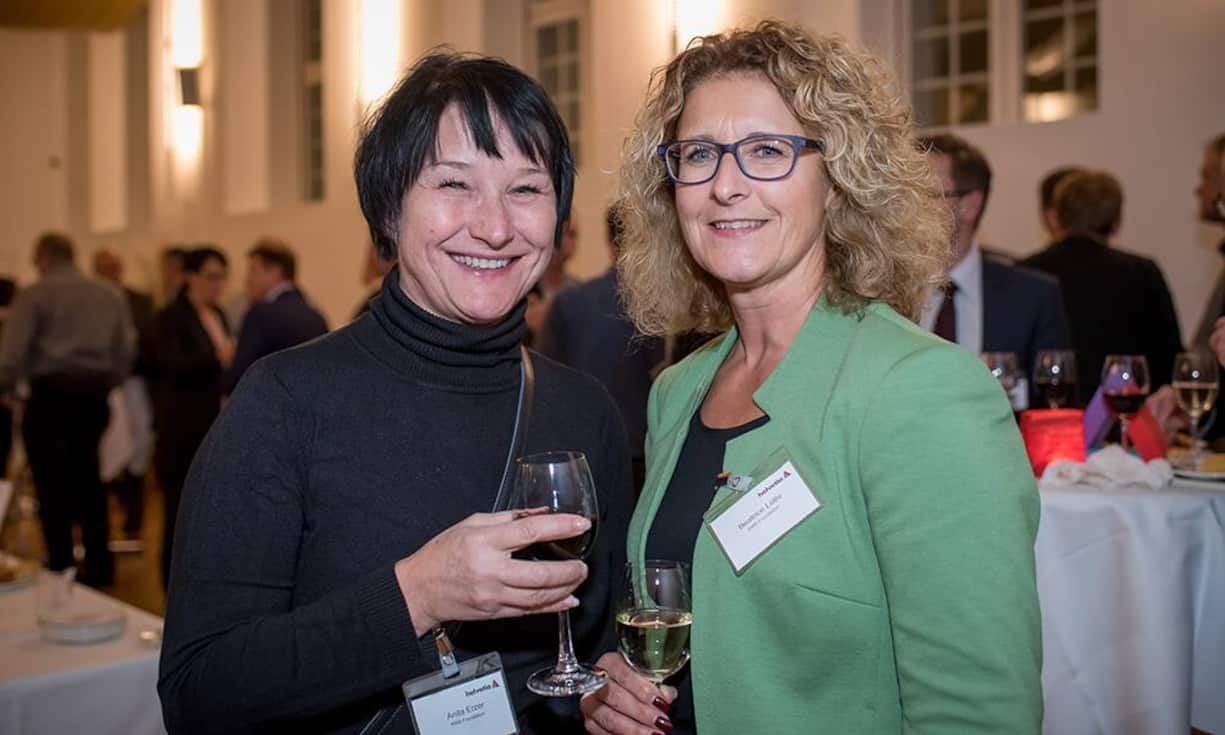 Impressionen von der Podiumsdiskussion «Rendez-vous Helvetia»v.l. Anita Erzer & Beatrice Lüthi, RMS Foundation