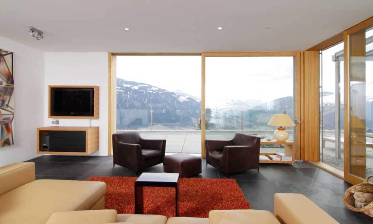 Auf einer Wohnfläche von 168 Quadratmetern verteilen sich drei Schlafzimmer und drei Badezimmer.