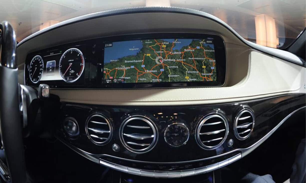 Ein Navigationssystem in Fernseh-Qualität gehört zur Grundausstattung.