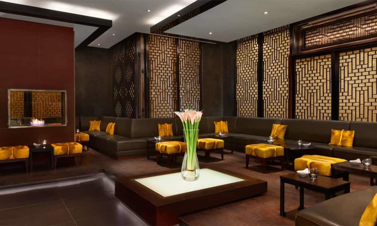 Platz 10: Das Berliner Hotel «Adlon» verwöhnt seine durstigen Gäste mit dem japanischen Mineralwasser «Rokko No» für 62 Franken. (Quelle: top10-charts.com/Bild: kempinski.com)