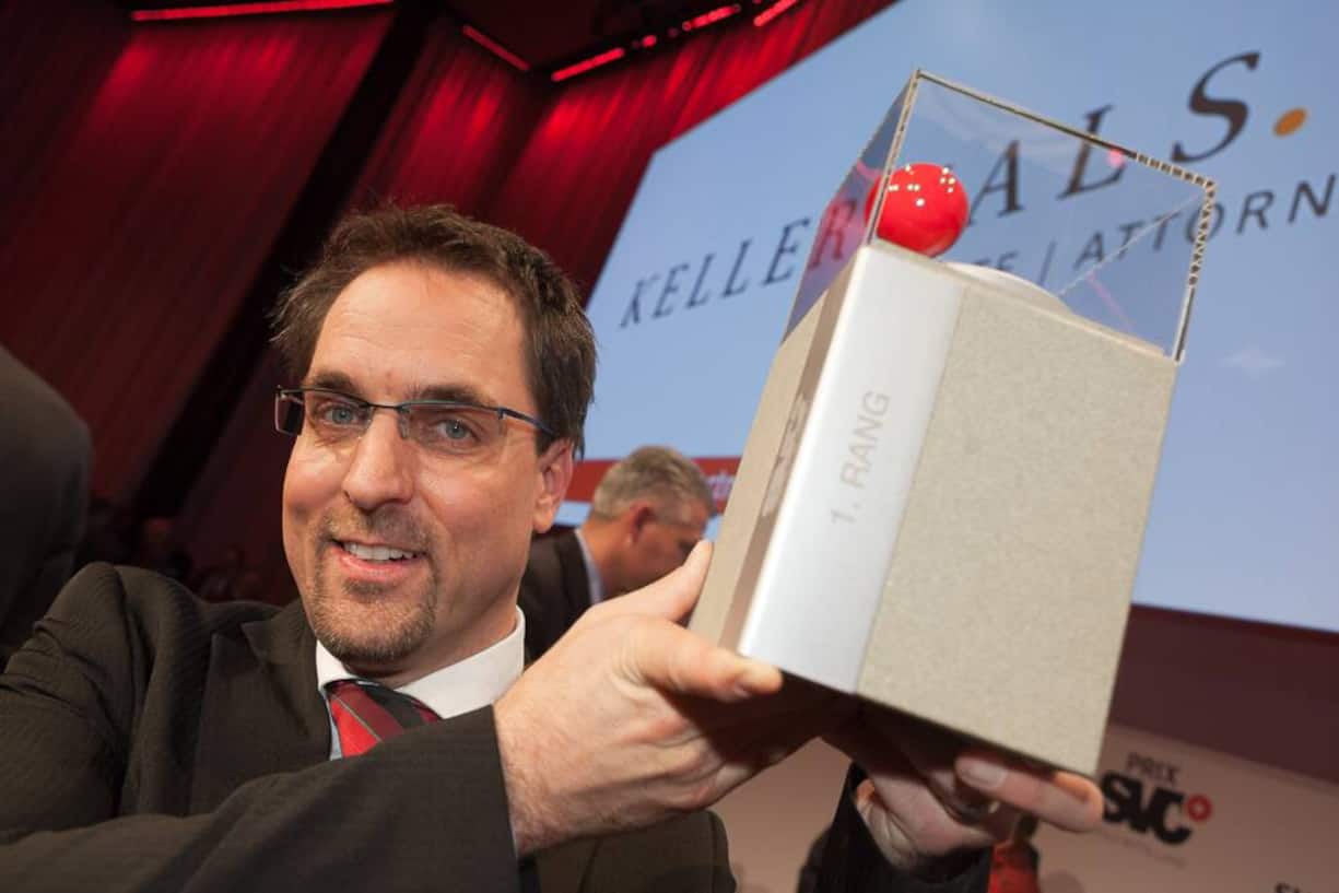 Stolzer Preisträger des Prix SVC Espace Mittelland 2013; Bernhard Emch, CEO Emch Aufzüge AG