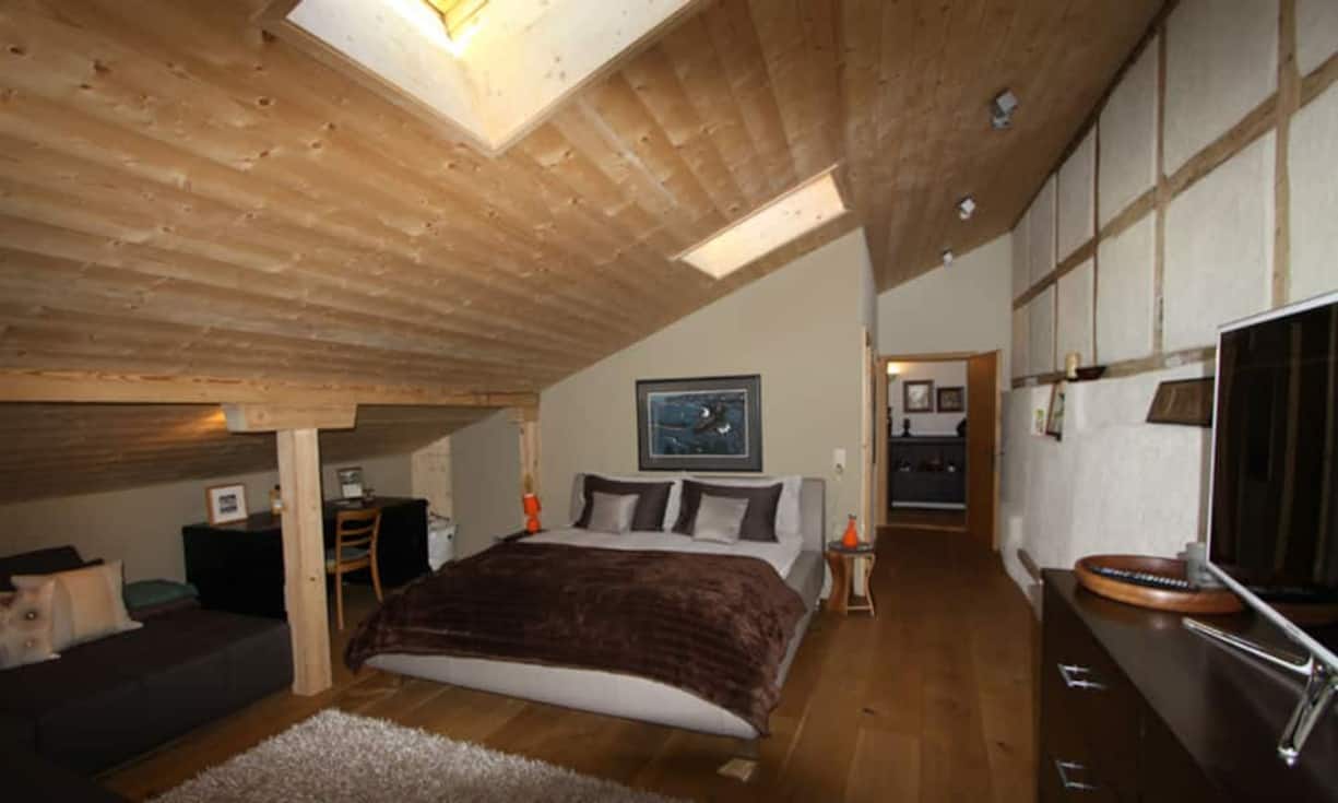 Insgesamt bietet das Haus drei Schlafzimmer...