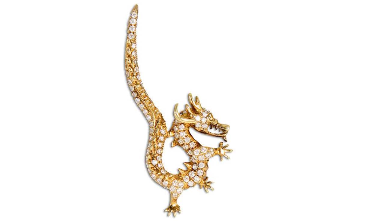 Pascale Renaux for AS29: Drachen-Ohrring aus Gelbgold mit Weissdiamanten. Bei Montaigne Market. Rund 2500 Fr.