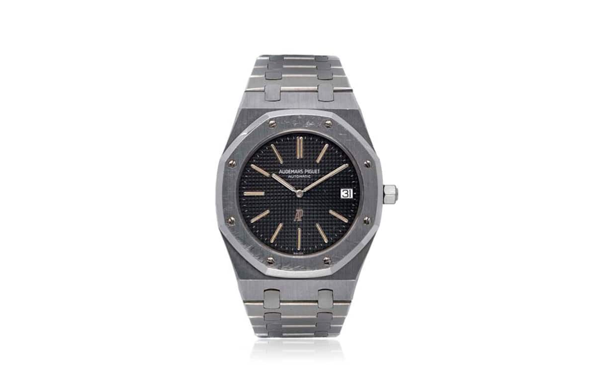 AP Royal Oak Die seltsam eckige Lünette mit sichtbaren Schrauben schreckte die Käuferschaft von Audemars-Piguet-Uhren bei der Lancierung 1972 ab. Erst als Fiat-Chef Gianni Agnelli zwei Jahre später regelmässig mit der Uhr am Handgelenk in Erscheinung trat, ging es mit der Royal Oak aufwärts. Jeder Vintage-Klassiker braucht einen prominenten Träger oder eine aussergewöhnliche Story.Bilder: Getty Images